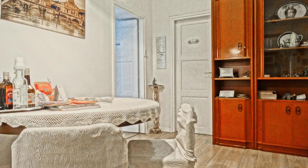 Nicole Rooms Roma Esterno foto