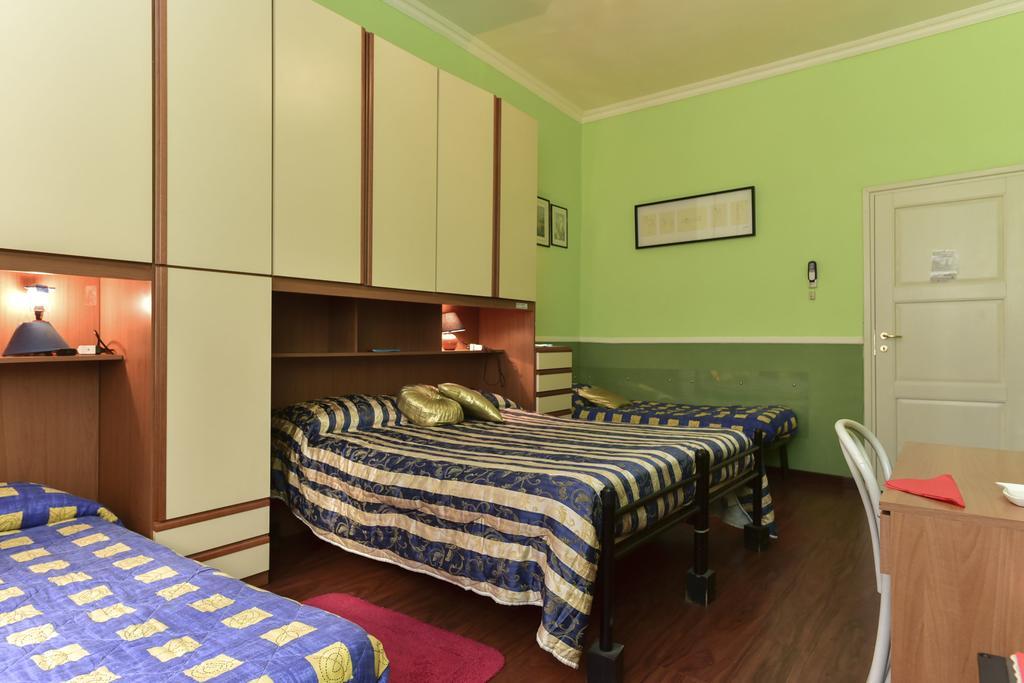 Nicole Rooms Roma Esterno foto